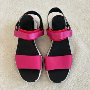Sorel Pink and Black Women's Sandals